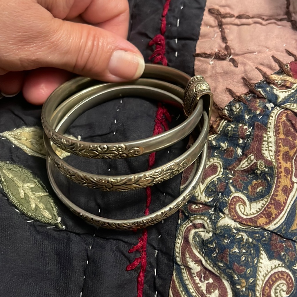 Whiting Davis Co Bangles Three In Set Vintage 105$